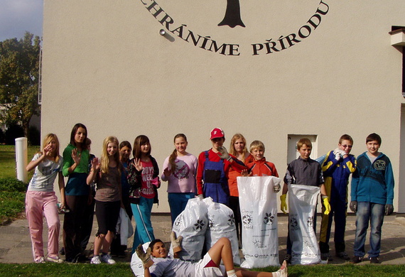 Ukliďme svět! 2012