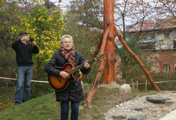 Kaskády se rozproudily