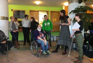 Předávání certifikátů absolventům tréninkového programu Pracuji, tedy jsem