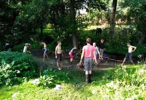 Školní tůň – nový biotop i výuková pomůcka